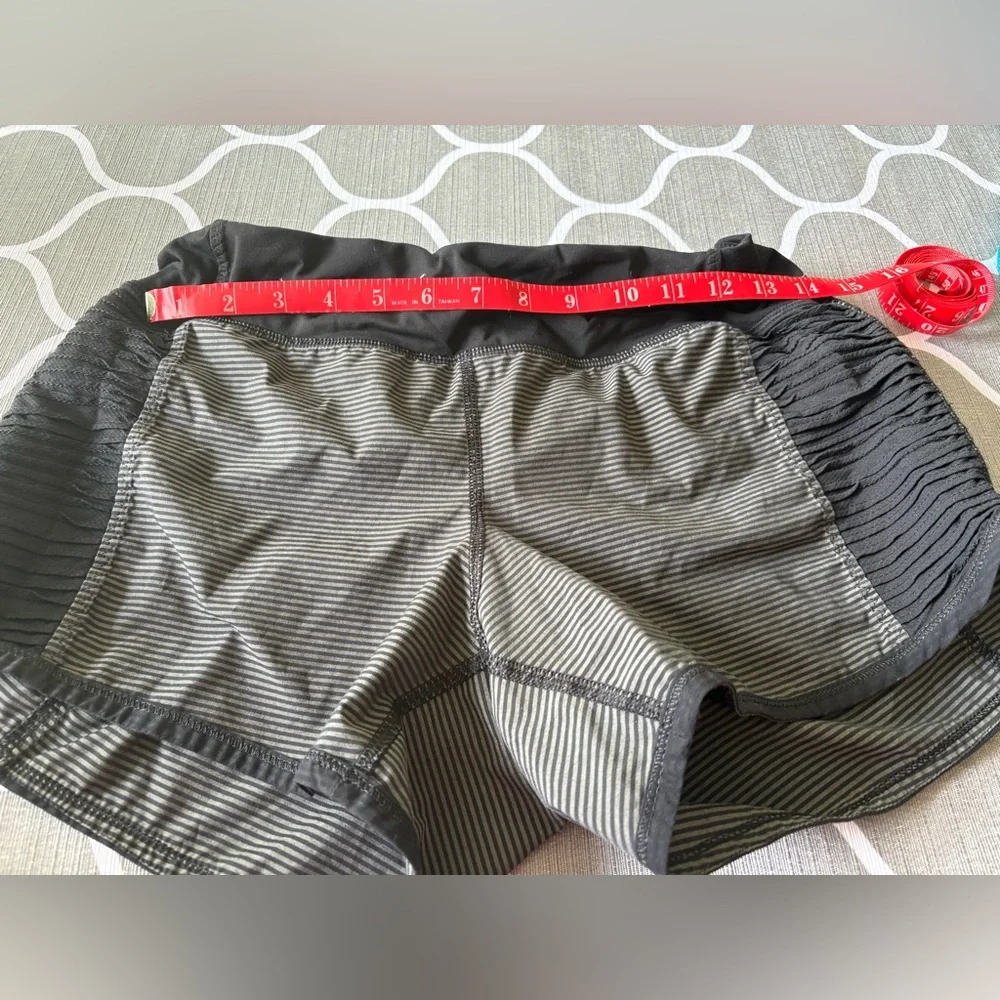 LULULEMON Run Bright at Night Tonka Stripe Women's Shorts